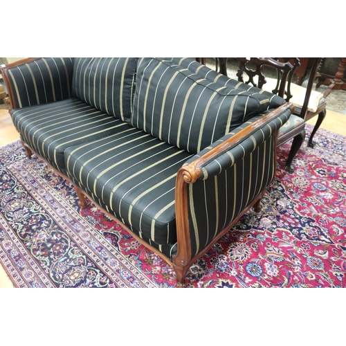 5289 - Modern French Louis XV style double ended day bed, very nicely upholstered, approx 192cm W