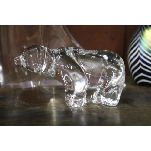 5076 - Four glass items to include a Villeroy & Boch polar bear (4)