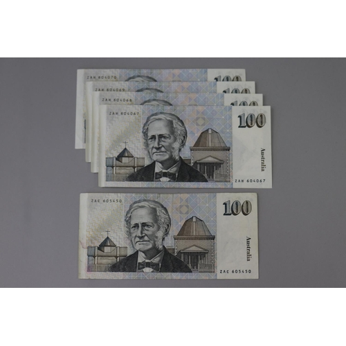 125 - 4 x $100 notes in sequence and another $100 note (5)