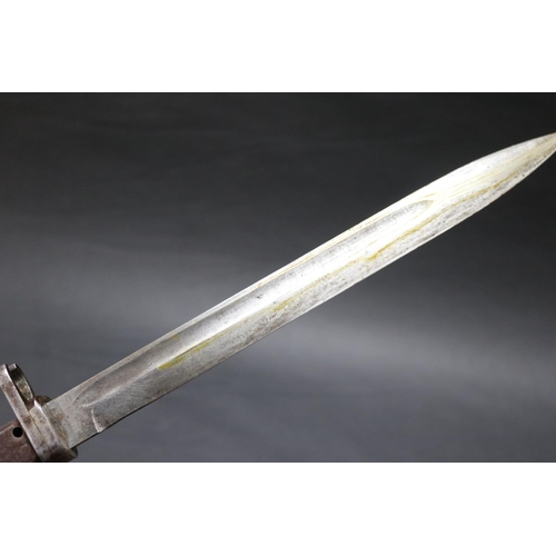 139 - German Ersatz Model 1916 bayonet and scabbard (Kiesling 206 but with fullered blade). An excellent e... 