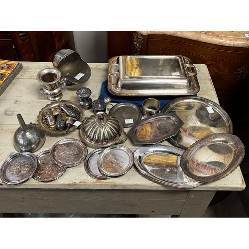 115 - Selection of silver plated wares, to include lidded entrée dish, trays, wine funnel, butter dish etc... 