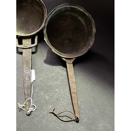 164 - Antique French copper scoops, with iron handles approx 42cm L and smaller