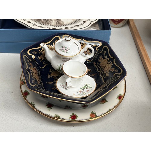 169 - Vienna vase along with a miniature teapot and cup and saucer. Boxed Wedgwood Queens ware plate,  app... 