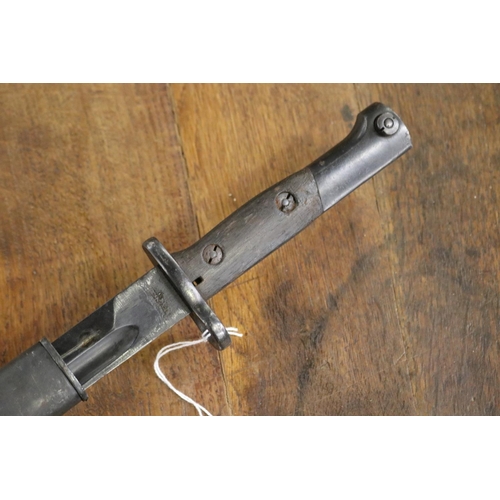 133 - Belgian FN Model 98 Mauser long export pattern bayonet with scabbard (Kiesling 276). A good example ... 