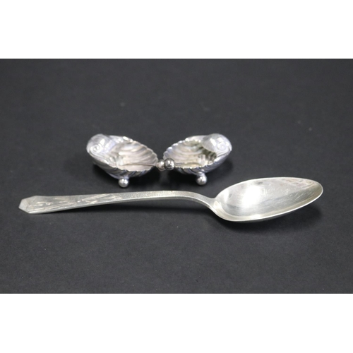 1064 - Pair of shell salts & spoons, along with a sterling silver aesthetic spoon, approx 105gms and 105gms... 