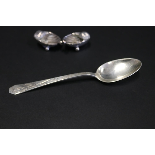 1064 - Pair of shell salts & spoons, along with a sterling silver aesthetic spoon, approx 105gms and 105gms... 