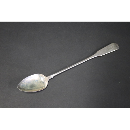 1075 - Antique Scottish sterling silver basting spoon, fiddle pattern 1782. Total weight 129 grams approxim... 