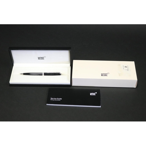 1077 - Mont Blanc pen, cased with service guide