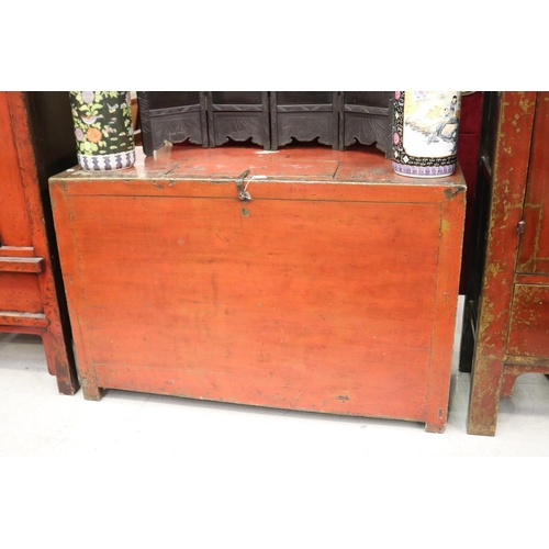 93 - Chinese palace style red lacquer storage trunk, approx 91cm H x 149cm W x 59cm D