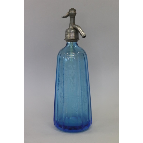 118 - Vintage French bistro blue glass soda siphon, approx 33cm H