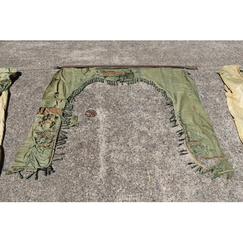 144 - Very good set of French pelmet & green curtains, along with arrow ended bars, pelmet approx 240cm L,... 
