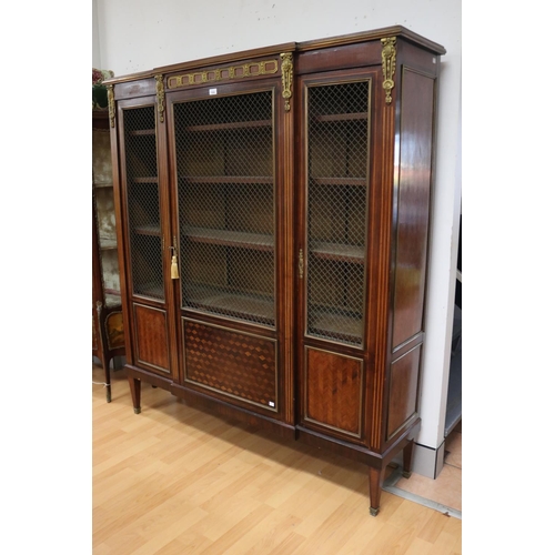 218 - J.D Seng of France - Fine antique French breakfront three door bookcase, fitted with gilt brass latt... 