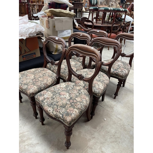 686 - Set of six antique Victorian mahogany balloon back dining chairs