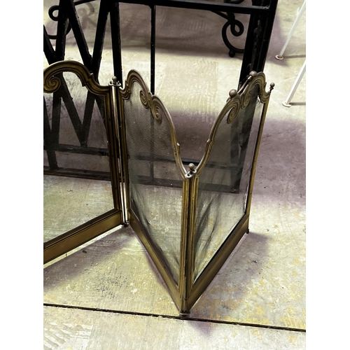 711 - Pair of antique French brass folding fire spark screens, with carry handles, each approx 565cm H (2)