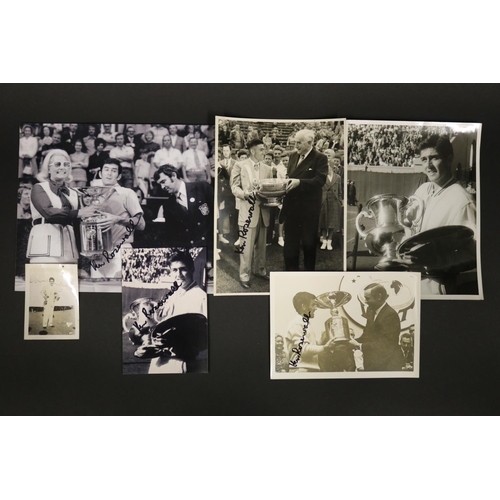 1113 - Black and white photographs of Ken of various Finals, Victorian Championships Dec 1954, receiving tr... 