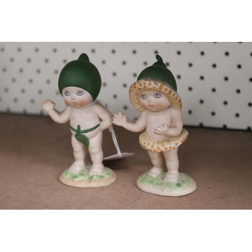 10 - Snugglepot and Cuddlepie figures, N.B.B Gumnuts to base, each approx 11cm H (2)