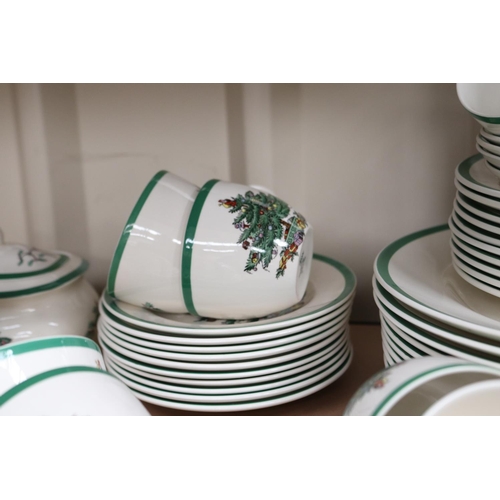 27 - English Spode porcelain Christmas Tree pattern service