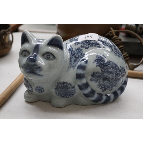 123 - Chinese blue and white cat and rabbit, approx 14cm H x 22cm L and smaller (2)