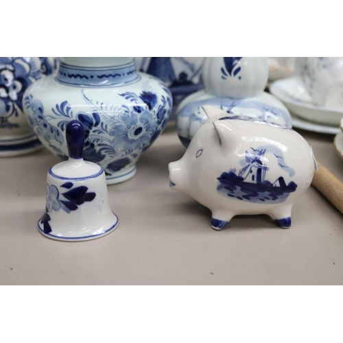 147 - Selection of Dutch Delft ware, lidded vase, pig, etc, approx 16cm H and shorter