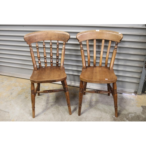 538 - Pair of English beech cottage chairs (2)