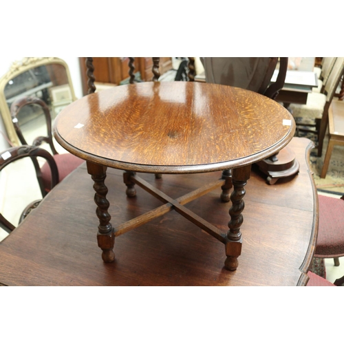 623 - 1920's English oak circular low table, approx 43cm H x 69 cm dia