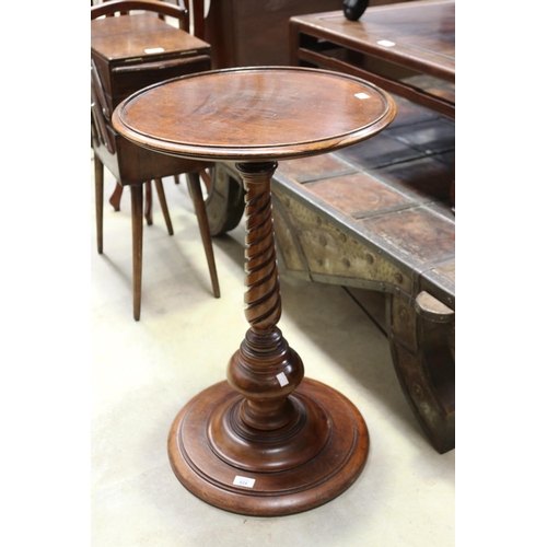 624 - Antique circular pedestal dish top table. approx 44 cm dia 73.5 cm high