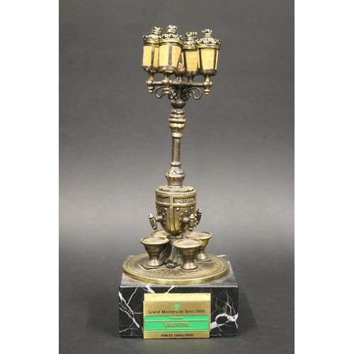 1200 - Tennis trophy in the form a street light. Inscribed Grand Masters de Tenis 1986 Pinturas Valentine D... 