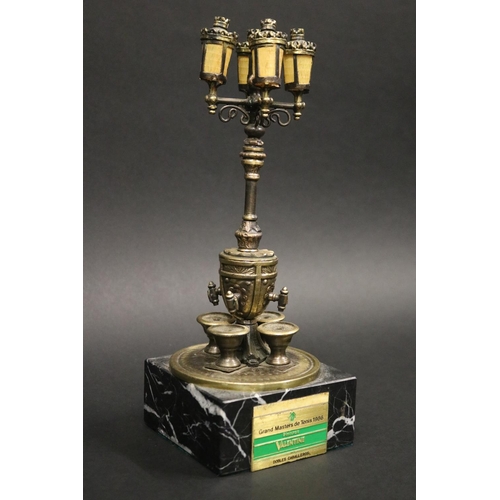 1200 - Tennis trophy in the form a street light. Inscribed Grand Masters de Tenis 1986 Pinturas Valentine D... 