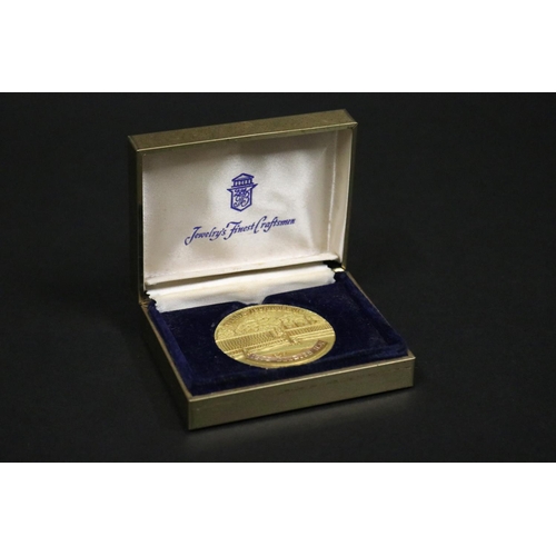 1241 - Cased tennis trophy medal. RIVER OAKS COUNTRY CLUB TENNIS TOURNAMENT 1972 DOUBLES R.U., Rod Laver an... 