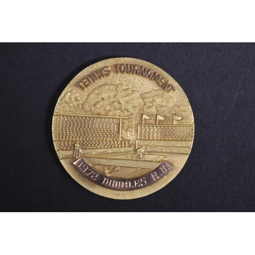 1241 - Cased tennis trophy medal. RIVER OAKS COUNTRY CLUB TENNIS TOURNAMENT 1972 DOUBLES R.U., Rod Laver an... 