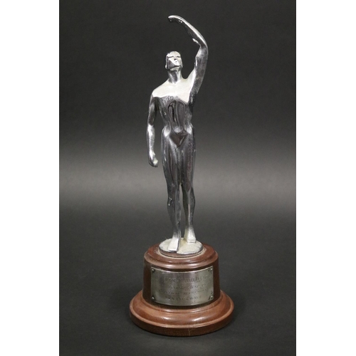 1177 - Figural trophy. Inscribed, DAILY MIRROR CHANNEL 10 CALTEX N.S.W SPORTS STAR 1970 MONTH OF SEPTEMBER ... 