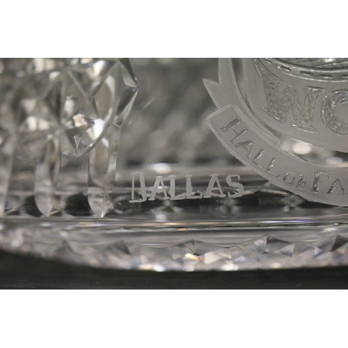 1333 - Cut crystal bowl trophy, marked WCT HALL OF FAME CLASSIC DALLAS 1981, During the tournament a Hall o... 