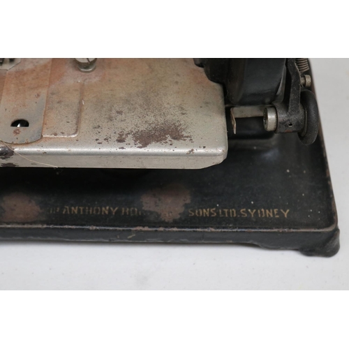 173 - Vintage UNI sewing machine, approx 30cm H x 29cm L
