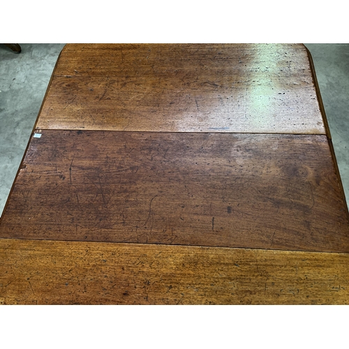 415 - Antique turned leg extension dining table, with extra leaf, approx 69cm H x 145cm W (leaf fitted) x ... 