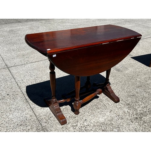 418 - Vintage drop side table. approx  74 cm H 105 cm D 47 cm W (106 cm W extended)