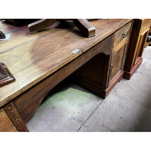 469 - Rustic twin pedestal desk, approx 78cm H x 176cm W x 110cm D