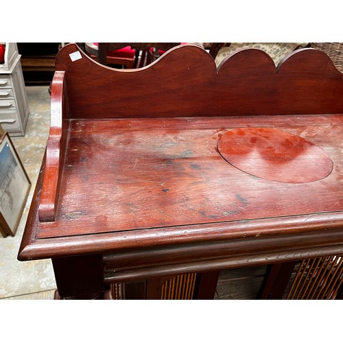 479 - Antique cedar washstand, approx 91cm H x 100cm W x 46cm D