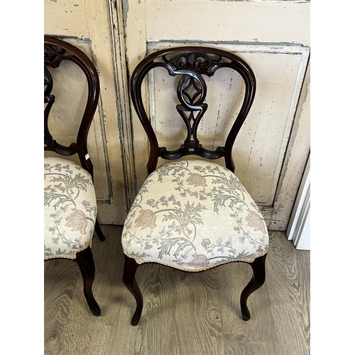 483 - Set of four quality antique rosewood pierced balloon back chairs (4)