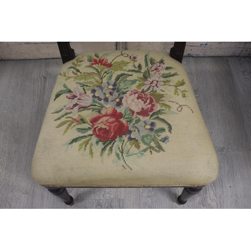 558 - Antique English mahogany side chair circa 1820