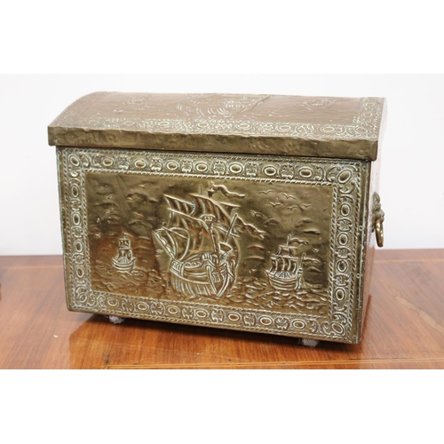 644 - Antique English brass bound fire box, with hand beaten decoration. Lions mask handles, approx 40 cm ... 