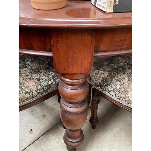 691 - Antique Australian cedar D end extension dining table, standing on turned legs, approx 195 cm extend... 