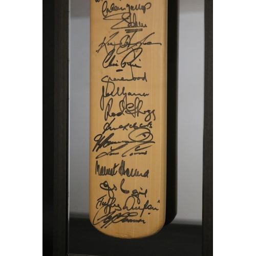 1399 - Signed Buffalo Sports cricket bat on frame, Australia v World Masters 1998. 

The Australian masters... 