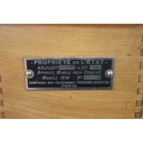 79 - Antique French Paris desk top telephone, Propriete de Létat Model 1910 Paris