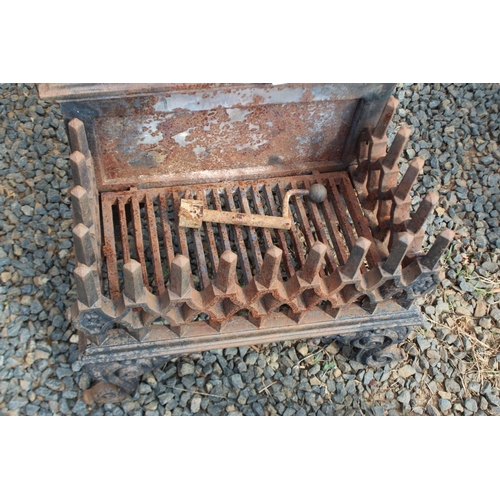 135 - Antique cast iron Gothic fire grate, Heavy, approx 56cm H x 55cm W x 32cm D