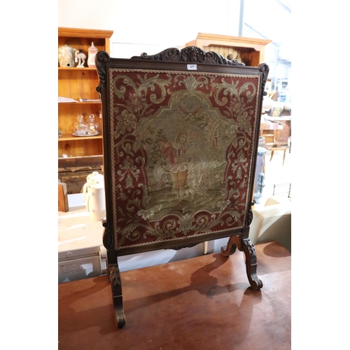 477 - Antique French walnut tapestry fire screen, approx 105cm H x 71cm W