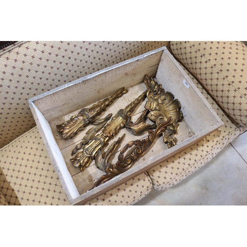 422 - Antique box, containing various antique French gilt bronze furniture mounts