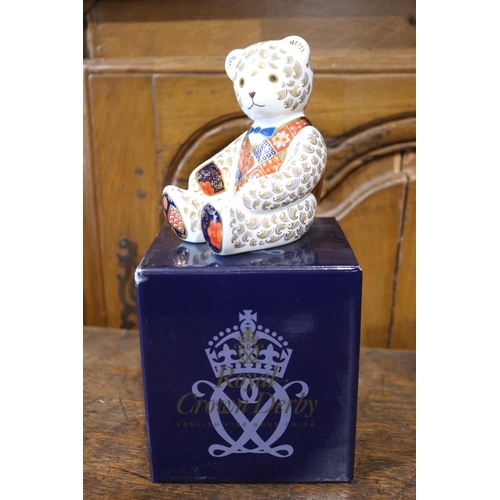 535 - Royal Crown Derby teddy bear, (boxed), approx 12cm H