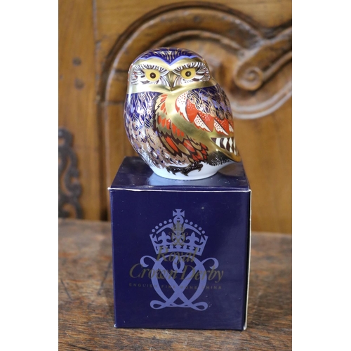 536 - Royal Crown Derby china little Owl (boxed), approx 8cm H