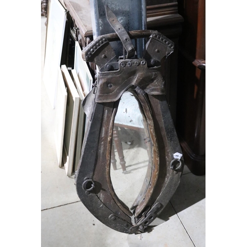 470 - Antique English Clydesdale collar converted to wall mirror, approx 93cm H x 50cm W