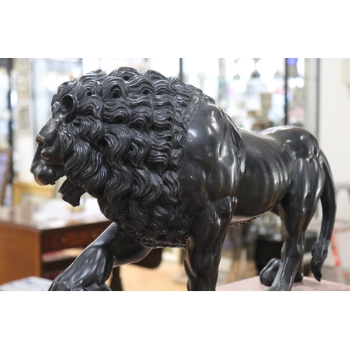 118 - Italian faux marble and faux bronze model of the Medici Lion. The king of beasts with his paw on an ... 